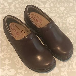 Klogs nursing shoes